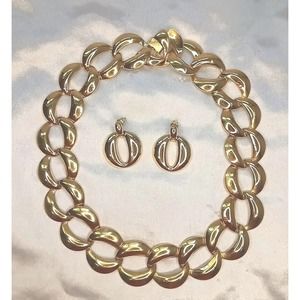 Vtg Trifari Signed Choker Necklace & Earrings Set Gold Tone Regency Core Holiday